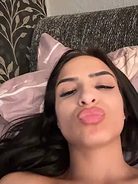 Evelin199 online show from 04/19/26, 06:10
