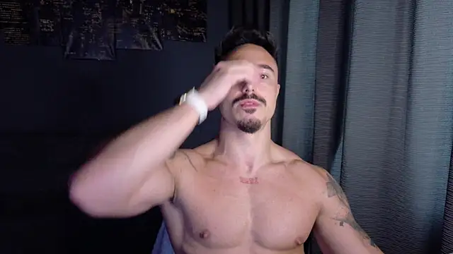 Master Lukas online show from 04/29/26, 01:37