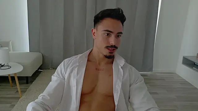 Master Lukas online show from 05/11/26, 01:56