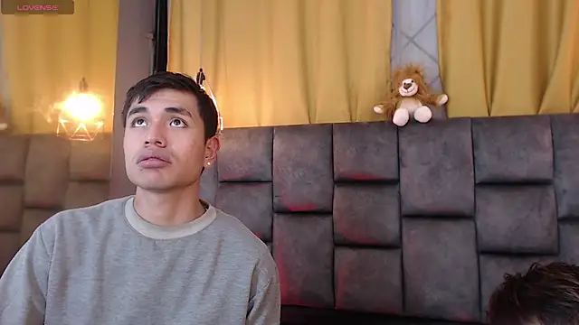 Snapshot of Maik_Russo chatting on 02/17/26, 12:13 Maik Russo online show from 02/17/26, 12:13