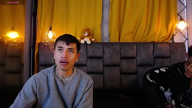 Snapshot of Maik_Russo chatting on 02/16/26, 12:04 Maik Russo online show from 02/16/26, 12:04