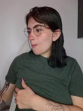 Snapshot of kuritto_ chatting on 02/10/26, 02:10 kuritto online show from 02/10/26, 02:10