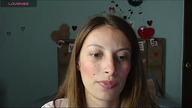 Snapshot of Sweet_moon_v_ chatting on 02/12/26, 11:15 Sweet moon v online show from 02/12/26, 11:15