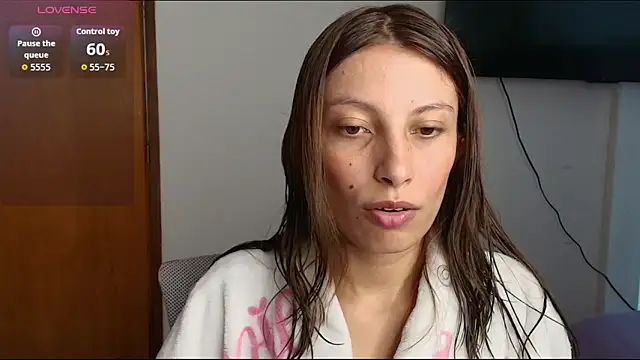 Sweet moon v  online show from 05/19/26, 03:52