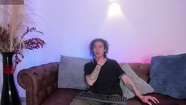 CalmaCaos online show from 02/22/26, 01:24