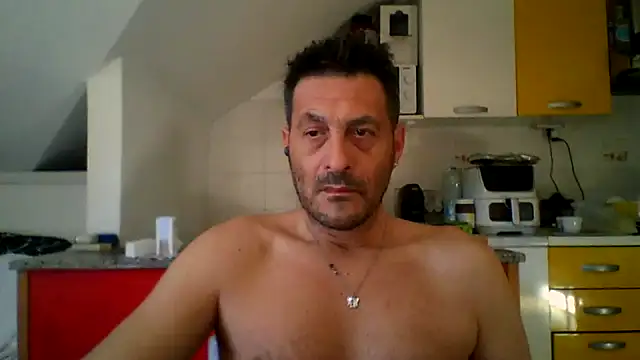 Snapshot of colosone chatting on 05/24/26, 05:18 colosone online show from 05/24/26, 05:18