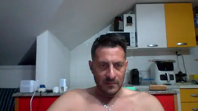 Snapshot of colosone chatting on 05/28/26, 07:20 colosone online show from 05/28/26, 07:20