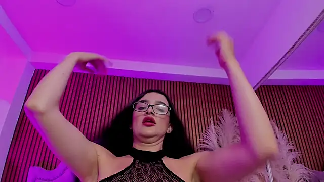 Violett hott  online show from 03/07/26, 12:54