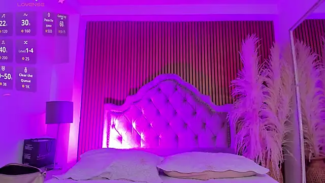 Violett hott  online show from 02/19/26, 01:30