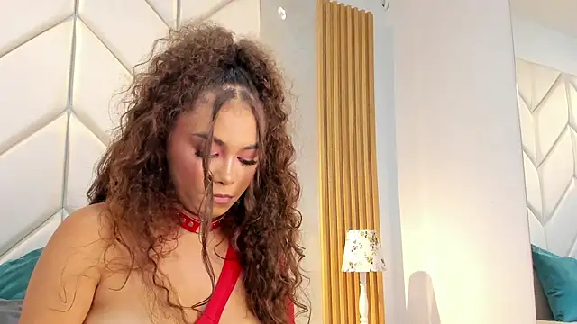 CamilaCastillo online show from 04/17/26, 08:00