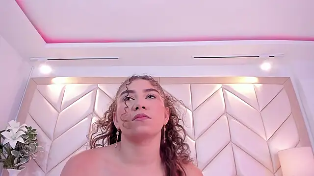 CamilaCastillo online show from 05/24/26, 12:27