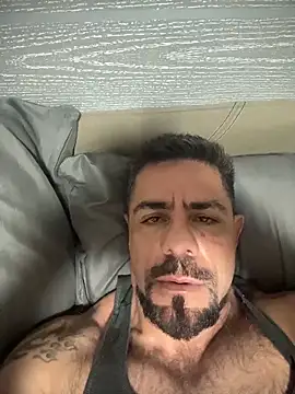 wolfbucker online show from 04/11/26, 05:26