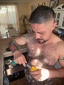 wolfbucker online show from 04/03/26, 02:56