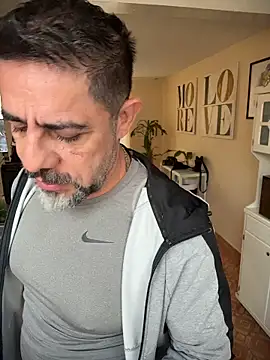 wolfbucker online show from 03/18/26, 02:19