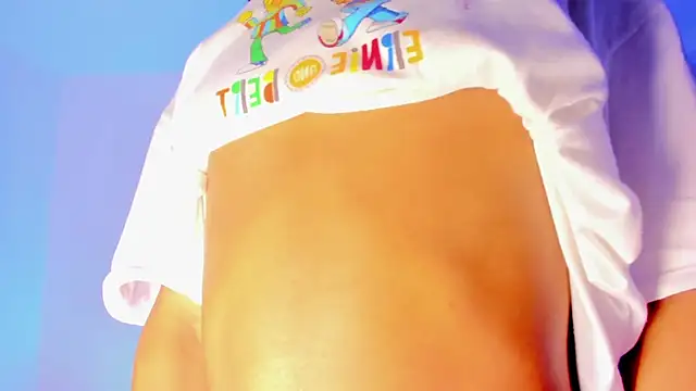 Snapshot of angels_trans_23x chatting on 01/15/26, 06:39 angels trans 23x online show from 01/15/26, 06:39