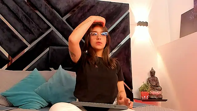 Ariana Montiel online show from 01/13/26, 08:57