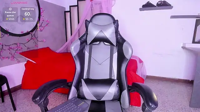 Luna  02 online show from 03/20/26, 11:44