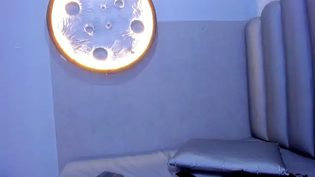 Luna  02 online show from 02/11/26, 11:21