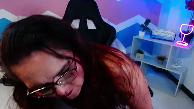 elena milf1 online show from 01/12/26, 05:09