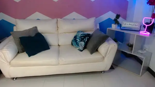 elena milf1 online show from 01/11/26, 04:36