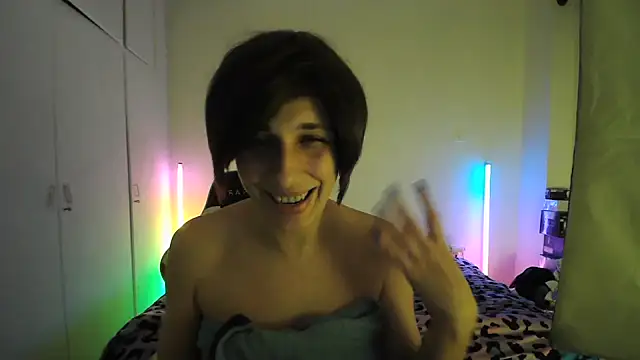 HoneyValentine online show from 05/28/26, 06:58