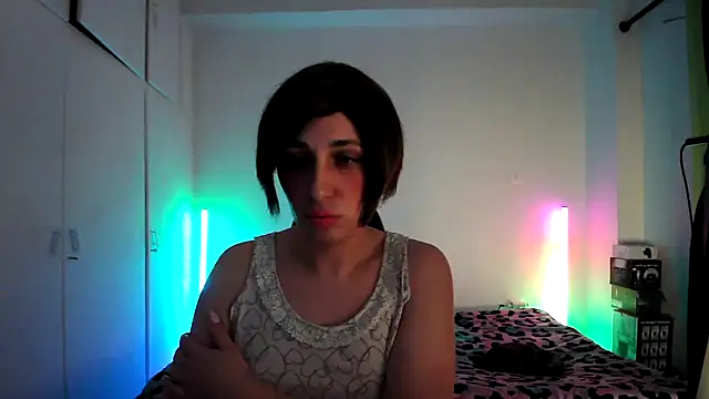 HoneyValentine online show from 04/13/26, 06:45