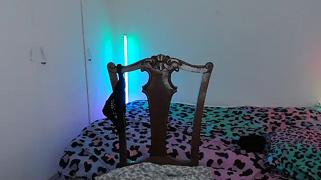 Snapshot of HoneyValentine chatting on 02/22/26, 07:55 HoneyValentine online show from 02/22/26, 07:55