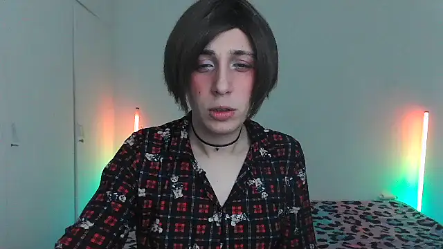 HoneyValentine online show from 03/07/26, 08:47