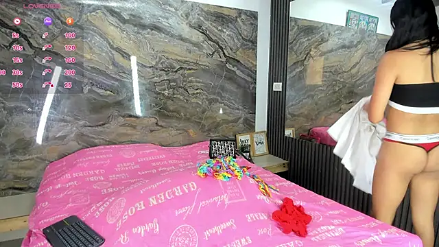 Skarleth queen online show from 04/10/26, 08:05