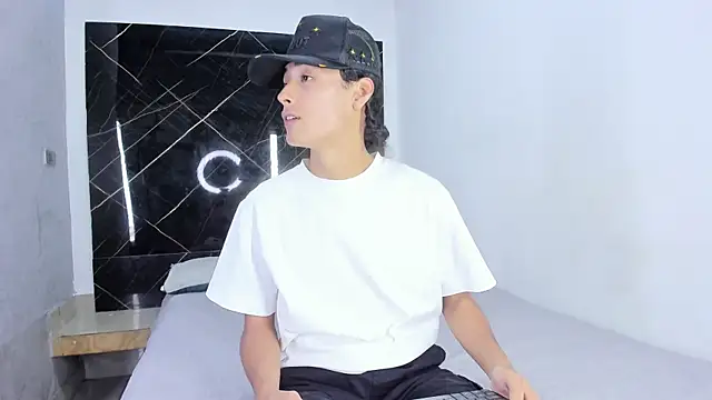 Treyk king online show from 01/17/26, 03:43