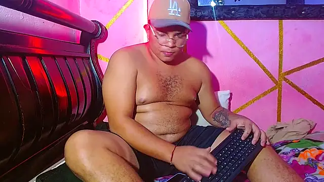 Snapshot of michell_hot29 chatting on 02/10/26, 12:59 michell hot29 online show from 02/10/26, 12:59