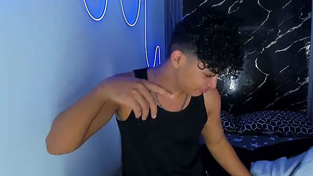 jamescurly00 online show from 01/08/26, 11:11