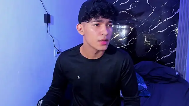 jamescurly00 online show from 02/08/26, 05:16