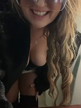 Snapshot of NSN_4lives chatting on 02/05/26, 09:10 NSN 4lives online show from 02/05/26, 09:10