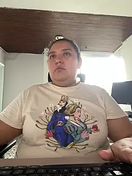 cutiepeach   online show from 01/12/26, 01:18