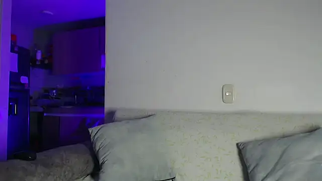 samanta xi online show from 03/28/26, 04:35