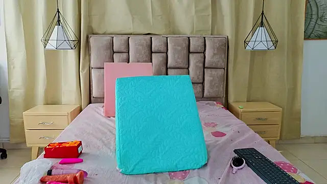 scarlettjohnson  online show from 03/19/26, 01:11