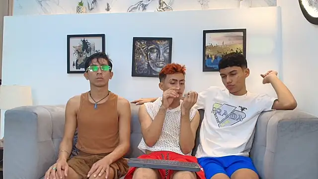 Snapshot of AVENGER_BOYS2026 chatting on 02/05/26, 01:23 AVENGER BOYS2026 online show from 02/05/26, 01:23