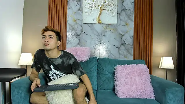 AVENGER BOYS2026 online show from 03/07/26, 02:00