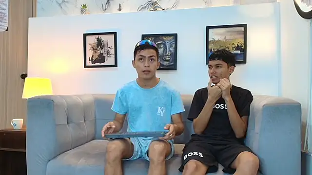 Snapshot of AVENGER_BOYS2026 chatting on 01/07/26, 01:21 AVENGER BOYS2026 online show from 01/07/26, 01:21