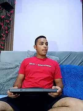 studentdeivy  online show from 01/10/26, 10:32