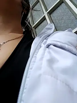 Snapshot of Michelle_ec chatting on 02/18/26, 05:09 Michelle ec online show from 02/18/26, 05:09