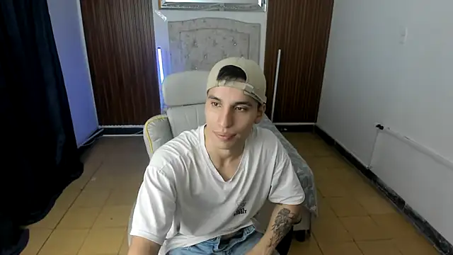 junior caicer online show from 01/18/26, 02:04