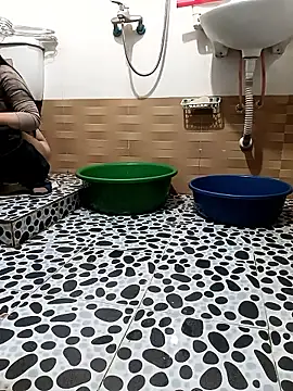 Tulip Giang online show from 01/12/26, 04:19