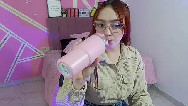 Natasha Romanof18 online show from 02/25/26, 03:18