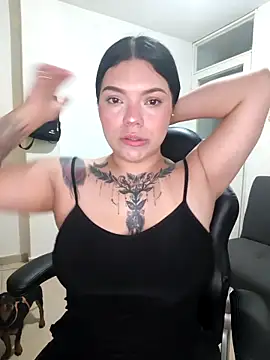 Snapshot of brenda_palacio chatting on 03/24/26, 02:33 brenda palacio online show from 03/24/26, 02:33
