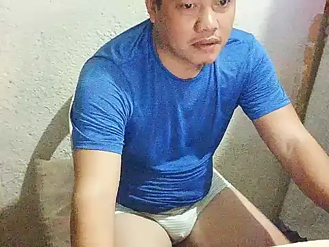 UrAsianGuy90 online show from 01/15/26, 04:27