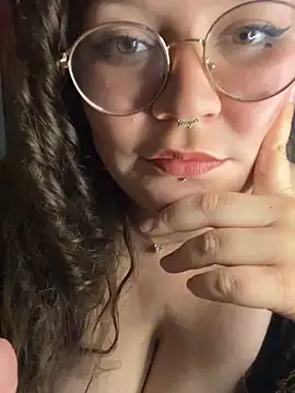 ParejaSutra69 online show from 04/06/26, 04:46