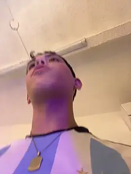 Snapshot of Iamcami_ chatting on 02/25/26, 07:36 Iamcami online show from 02/25/26, 07:36