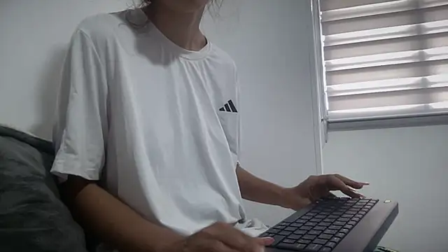 Sarah sumemers online show from 03/16/26, 08:11